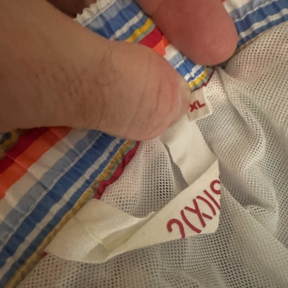 2xist Swim Trunks XL 3.5" inseam Gently worn 100% polyester Fully lined - Picture 5 of 7